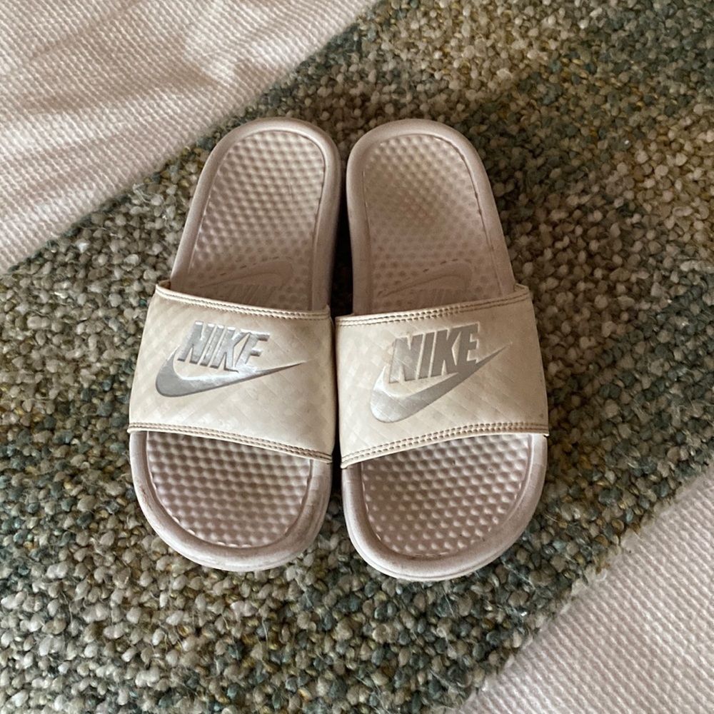 Nike slides